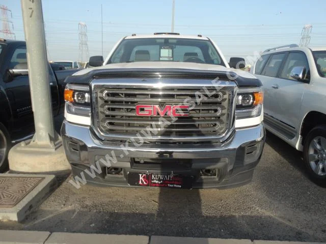 GMC  2500 HD  Sierra  2016  6,000  Pick Up  Automatic  8  Cloth  4WD  White  Gasoline