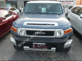 Toyota  FJ Cruiser  2014  60,000  SUV  Automatic  6  Cloth  4WD  Sky Blue  Gasoline