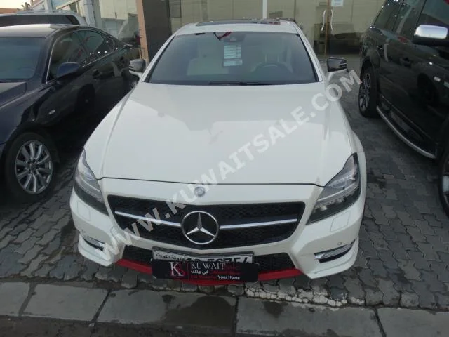مرسيدس - بنز  500  سي ال اس - كلاس  2012  120,000  سيدان  اتوماتك  8  جلد  دفع خلفي  أبيض  بنزين