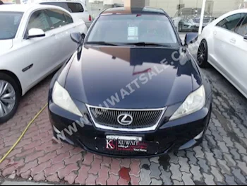 لكزس  300  اّي اس  2007  150,000  سيدان  اتوماتك  6  جلد  دفع خلفي  أزرق غامق  بنزين