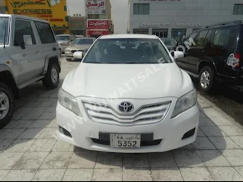 تويوتا  جي ال  كامري  2010  185,000  سيدان  اتوماتك  4  مخمل  دفع أمامي  أبيض  بنزين
