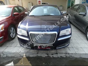 Chrysler  300  2013  91,000  Sedan  Automatic  8  Leather  RWD  Blue  Gasoline