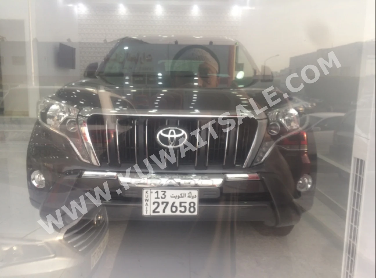 Toyota  TXL  Prado  2016  40,000  SUV  Automatic  6  Cloth  4WD  Gray  Gasoline