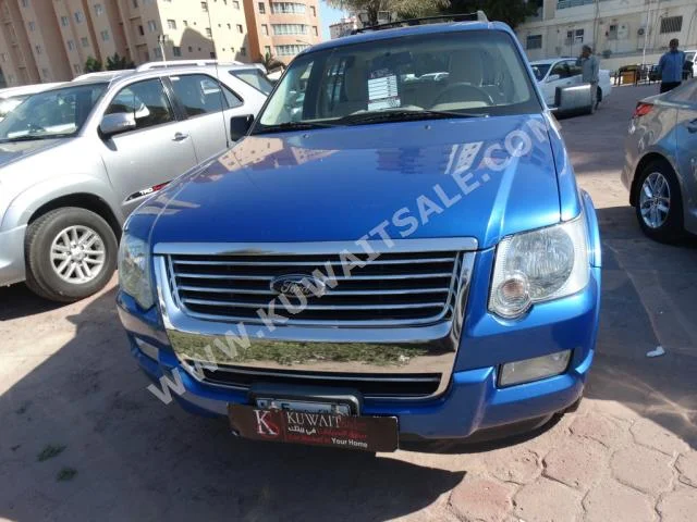 فورد  اكسبلورر  2010  106,000  اس يو في  اتوماتك  6  مخمل  دفع خلفي  ازرق  بنزين