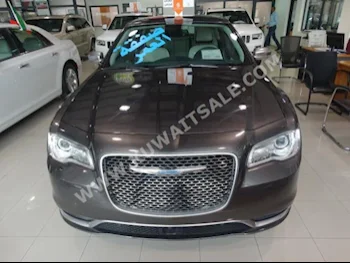 كرايسلر  300C  2015  0  سيدان  اتوماتك  8  جلد  دفع خلفي  رمادي  بنزين