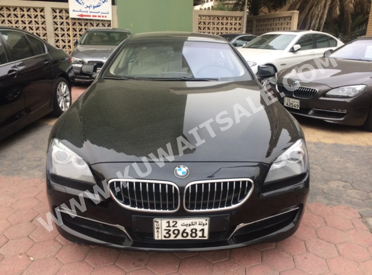 بي ام دبليو  640i  الفئة - السادسة  2014  66,000  سيدان  اتوماتك  6  جلد  دفع خلفي  أسود  بنزين