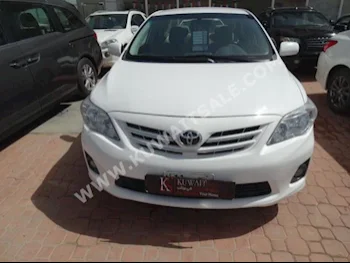 تويوتا  اكس ال اي  كورولا  2013  68,000  سيدان  اتوماتك  4  مخمل  دفع أمامي  أبيض  بنزين