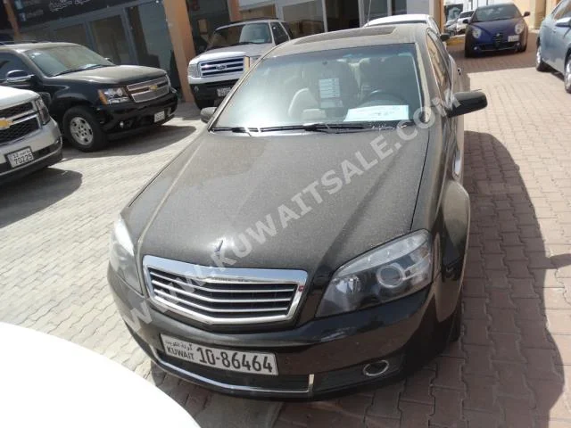 شفروليه  رويال  كابرس  2012  150,000  سيدان  اتوماتك  8  جلد  دفع خلفي  أسود  بنزين