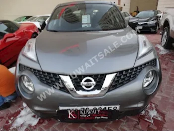 Nissan  Juke  2015  70,000  SUV  Automatic  4  Cloth  RWD  Gray  Gasoline