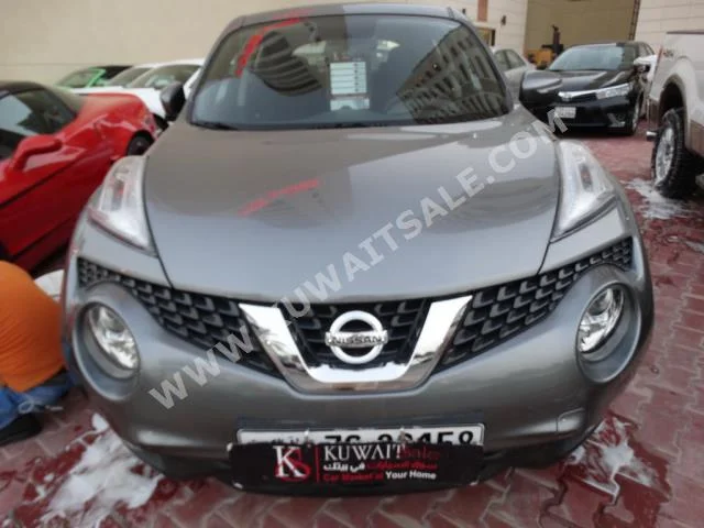 Nissan  Juke  2015  70,000  SUV  Automatic  4  Cloth  RWD  Gray  Gasoline