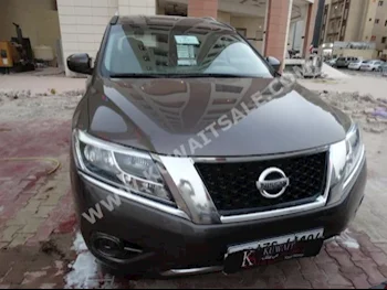 Nissan  Pathfinder  2015  55,000  SUV  Automatic  6  Cloth  4WD  Brown  Gasoline