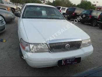 فورد  كراند ماركيز  2002  190,000  سيدان  اتوماتك  8  مخمل  دفع خلفي  أبيض  بنزين