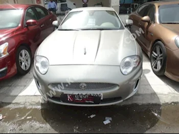 جاكوار  اكس كي  2011  150,000  كوبيه \ سبورت  اتوماتك  8  جلد  دفع خلفي  رمادي  بنزين