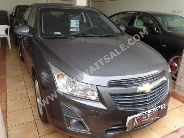 Chevrolet  LT  Cruze  2013  60,000  Hatchback  Automatic  4  Leather  FWD  Gray  Gasoline