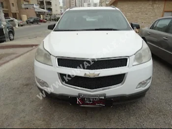 Chevrolet  Traverse  2010  130,000  SUV  Automatic  6  Cloth  RWD  White  Gasoline