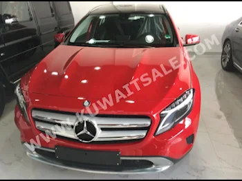 مرسيدس - بنز  250  جي ال ايه  2016  25,000  اس يو في  اتوماتك  6  جلد  دفع رباعي  أحمر  بنزين
