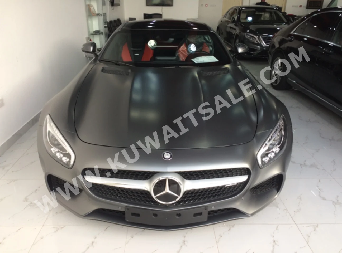 مرسيدس - بنز  AMG  جي تي اس  2016  13,000  كوبيه \ سبورت  اتوماتك  8  جلد  دفع خلفي  رمادي  بنزين