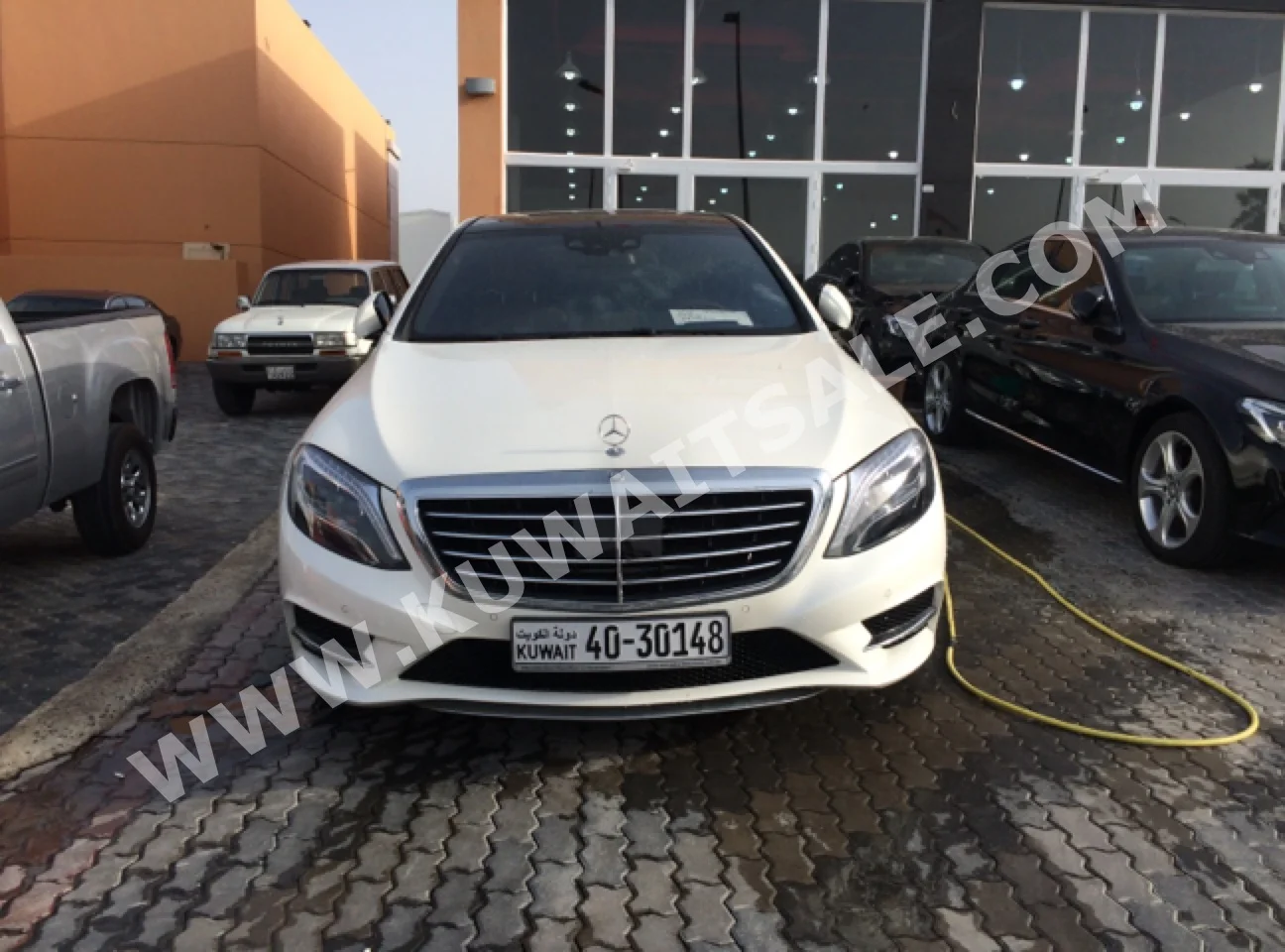 Mercedes-Benz  500  S-Class  2015  59,000  Sedan  Automatic  8  Leather  RWD  White  Gasoline
