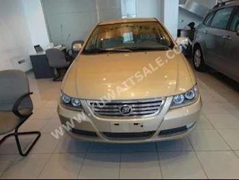 ليفان  سي في تي  330  2014  0  سيدان  اتوماتك  4  جلد  دفع أمامي  ذهبي  بنزين