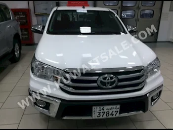 تويوتا  هاي لوكس  2015  37,000  بيكب  عادي  4  مخمل  دفع خلفي  أبيض  بنزين