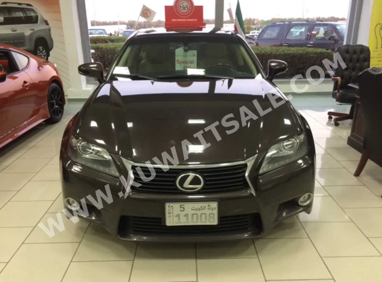 Lexus  350  IS  2014  93,000  Sedan  Automatic  6  Leather  RWD  Brown Gray  Gasoline