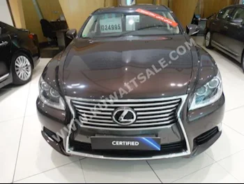 لكزس  460 L  ال اس  2016  0  سيدان  اتوماتك  8  جلد  دفع خلفي  بني  بنزين