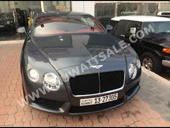 بنتلي  جي تي سبيد  2015  23,000  كوبيه \ سبورت  اتوماتك  8  جلد  دفع خلفي  رمادي  بنزين