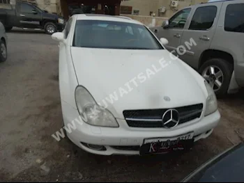 Mercedes-Benz  350 SLC  2005  166,000  Sedan  Automatic  6  Leather  RWD  White  Gasoline