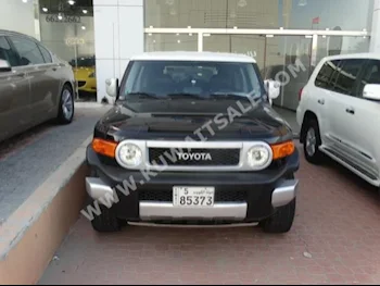 تويوتا  جي اكس ار  إف جي كروزر  2010  226,000  اس يو في  اتوماتك  6  مخمل  دفع رباعي  أسود  بنزين