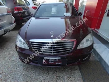 Mercedes-Benz  350  S-Class  2005  200,000  Sedan  Automatic  6  Leather  RWD  Dark Red  Gasoline
