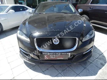 Jaguar  L SuperSport  XJ  2010  140,000  Sedan  Automatic  8  Leather  RWD  Black  Gasoline