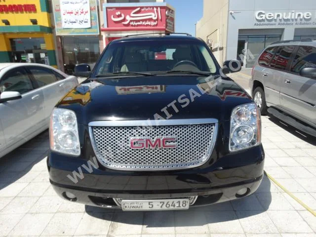 GMC  Yukon  2008  200,000  SUV  Automatic  8  Cloth  RWD  Black  Gasoline