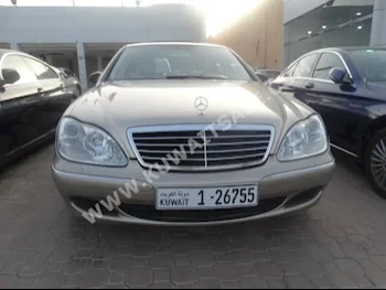 Mercedes-Benz  350  S-Class  2004  155,000  Sedan  Automatic  6  Leather  RWD  Gold  Gasoline