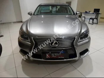 Lexus  460  LS  2015  19,000  Sedan  Automatic  8  Leather  RWD  Gray  Gasoline
