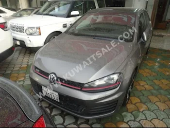 Volkswagen  Golf  2016  18,000  Sedan  Automatic  4  Cloth  FWD  Gray  Gasoline