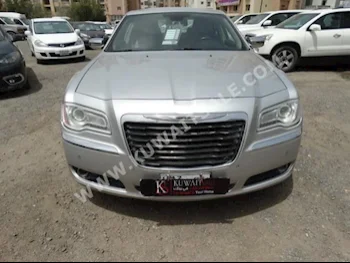 Chrysler  300C  2012  44,000  Sedan  Automatic  6  Leather  RWD  Silver  Gasoline
