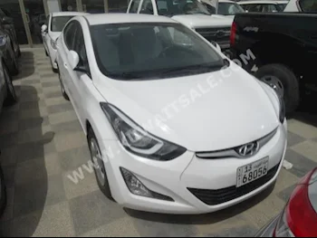 هيونداي  النترا  2016  15,000  سيدان  اتوماتك  4  مخمل  دفع أمامي  أبيض  بنزين