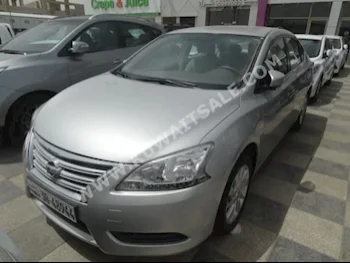 نيسان  سنترا  2015  22,000  سيدان  اتوماتك  4  مخمل  دفع أمامي  فضي  بنزين