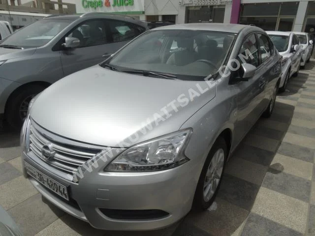 نيسان  سنترا  2015  22,000  سيدان  اتوماتك  4  مخمل  دفع أمامي  فضي  بنزين
