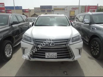 Lexus  570  LX  2016  26,000  SUV  Automatic  8  Leather  4WD  White  Gasoline