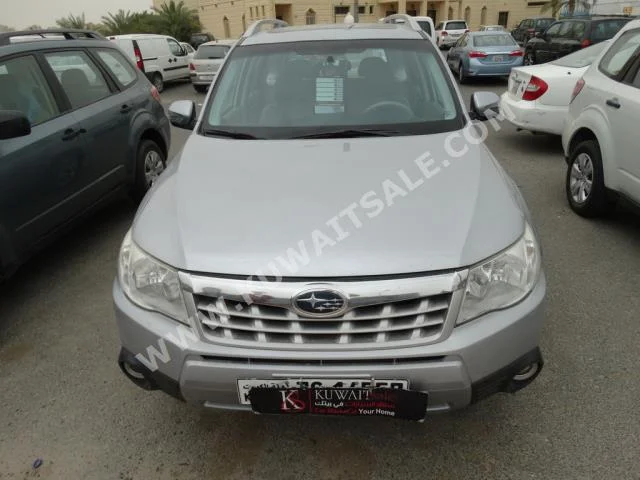 سوبارو  فورستر  2012  142,000  اس يو في  اتوماتك  4  مخمل  دفع رباعي  فضي  بنزين
