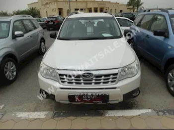 سوبارو  فورستر  2012  126,000  اس يو في  اتوماتك  4  مخمل  دفع رباعي  أبيض  بنزين