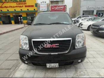 GMC  Yukon  2014  40,000  SUV  Automatic  8  Cloth  RWD  Black  Gasoline
