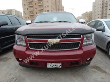 شفروليه  ال تي زد  تاهو  2007  220,000  اس يو في  اتوماتك  8  جلد  دفع رباعي  أحمر  بنزين