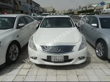 انفنيتي  25  جي  2012  78,000  سيدان  اتوماتك  6  جلد  دفع خلفي  أبيض  بنزين