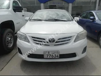 تويوتا  اكس ال اي  كورولا  2012  120,000  سيدان  اتوماتك  4  مخمل  دفع أمامي  أبيض  بنزين