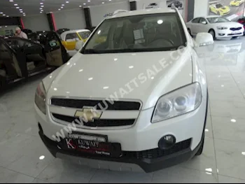 Chevrolet  LTZ  Captiva  2009  40,000  SUV  Automatic  4  Leather  4WD  White  Gasoline