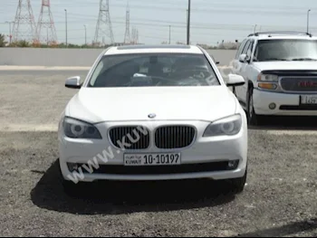 بي ام دبليو  730 Li  الفئة - السابعة  2010  156,000  سيدان  اتوماتك  8  جلد  دفع خلفي  أبيض  بنزين