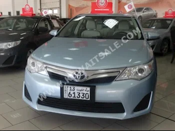 تويوتا  جي ال  كامري  2015  48,000  سيدان  اتوماتك  4  مخمل  دفع أمامي  سمائي  بنزين