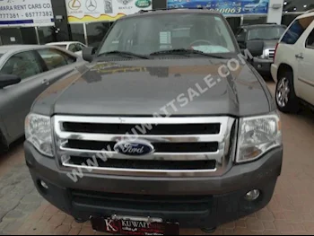 Ford  Expedition  2012  150,000  SUV  Automatic  6  Cloth  RWD  Gray  Gasoline